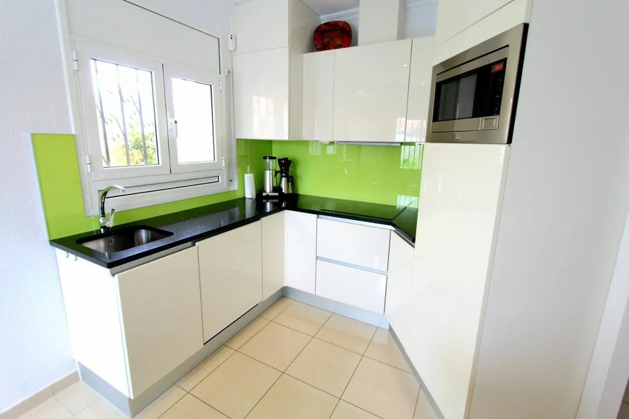 Leon Inmo Villa Pia - 11084 Empuriabrava