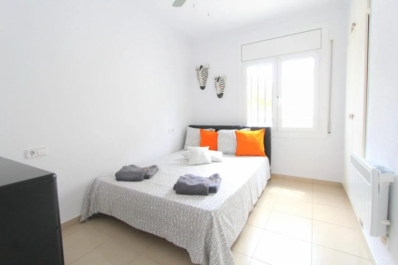 Leon Inmo Villa Pia - 11084 Empuriabrava